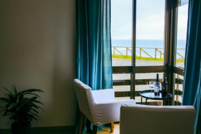 Enjoy VIEW apartment - ocean, surf, beach, eat & work